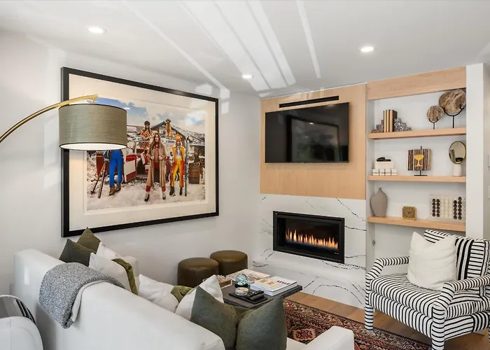 Le Clairvaux Unit 8, 2Bd Newly Remodeled Condo In Downtown Aspen